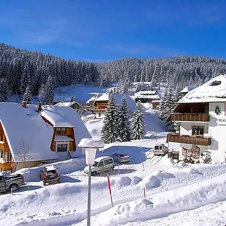 Schwarzwald-hotel Kraeutle 3*