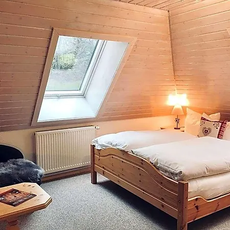 Szálloda Schwarzwald-hotel Kraeutle 3*