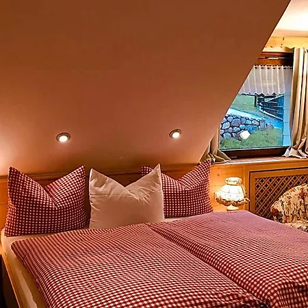 Schwarzwald-hotel Kraeutle 3*